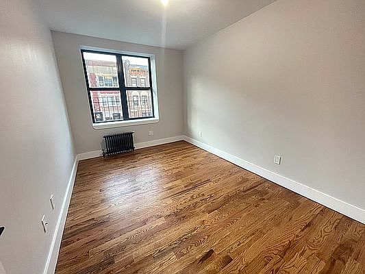 4th image of 196 Underhill Ave #2C