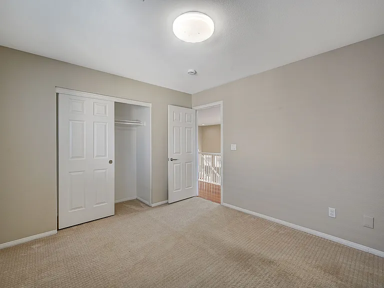 1005 Prestige Meadows Pl — Photo 40