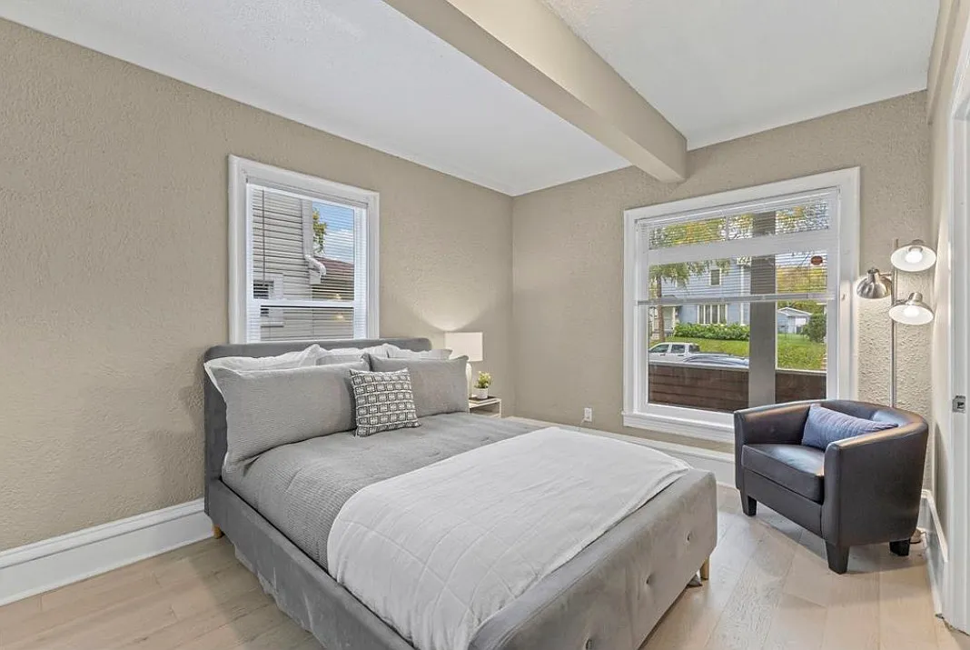 2 bed, 892 sqft, $1,700 — Photo 2