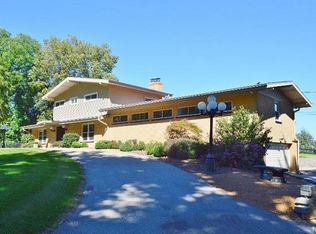 45 Carrico Rd, Florissant, MO 63034