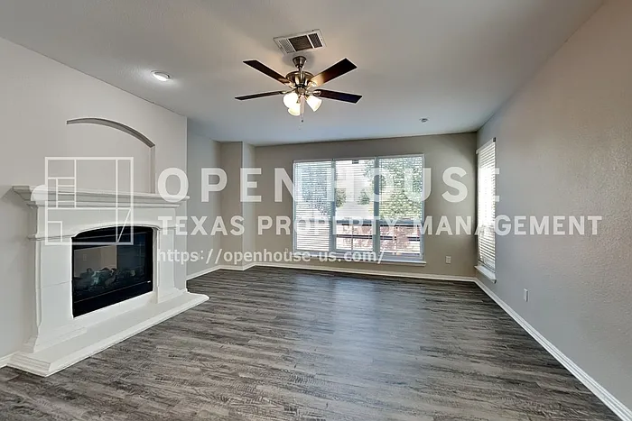 4 bed, 2.5 bath, 2508 sqft, $2,650 — Photo 3