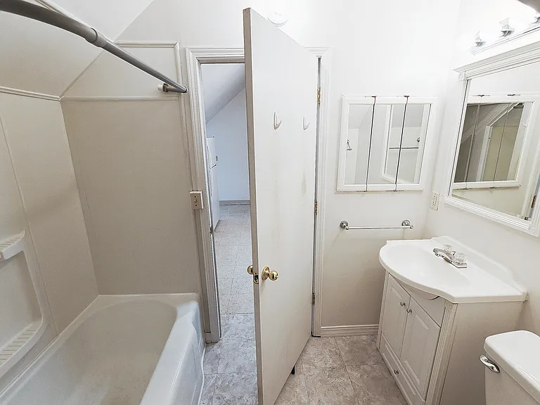 1745 E St #3 — Photo 17