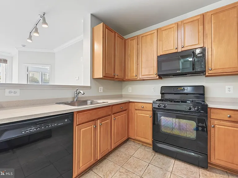 12001 Market St #277 — Photo 9