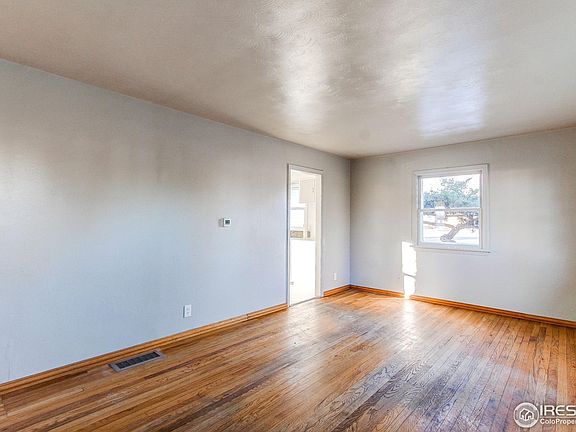3rd image of 2507 10th Ave