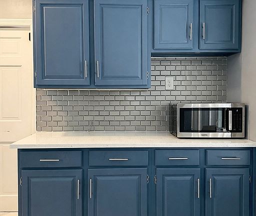 5th image of 182 Marsden St