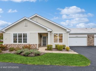 21530 Wolf Lake Way, Crest Hill, IL 60403