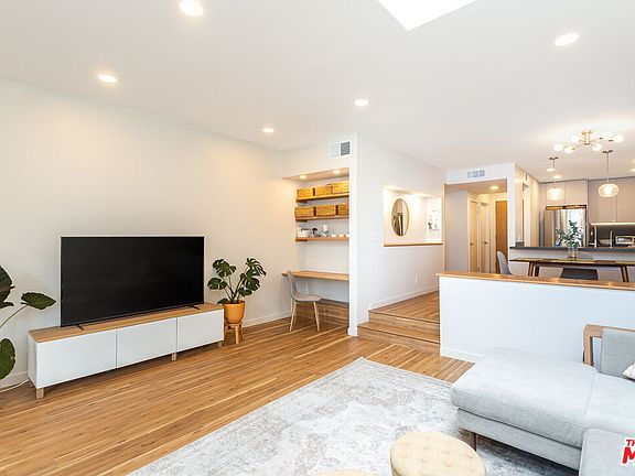 5th image of 1617 S Beverly Glen Blvd APT 102