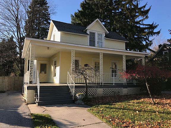 2nd image of 571 Bellows Ave