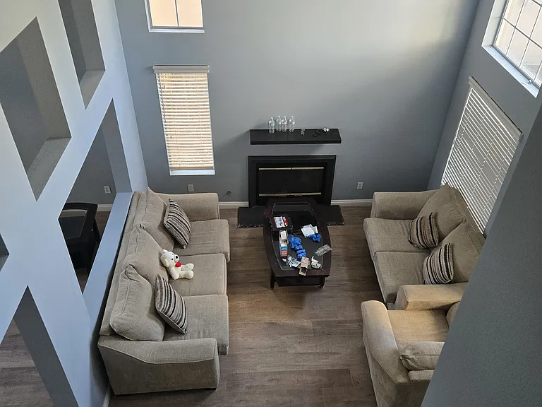 1336 Soundview Cir — Photo 4
