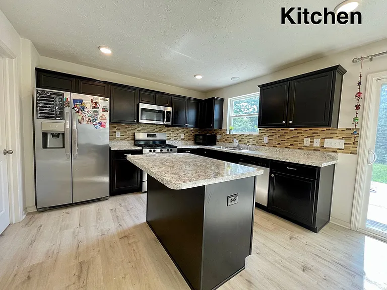 4464 Averly Park Cir — Photo 6