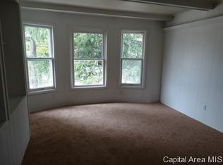 926 N 2nd St, Springfield, IL 62702