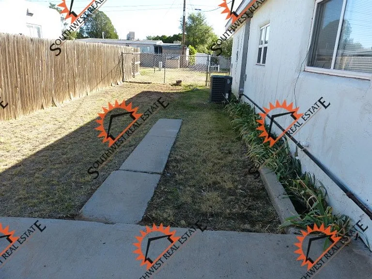 440 W Manana Blvd — Photo 12