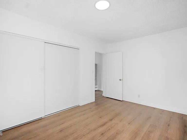 221 S Pine St #A — Photo 17