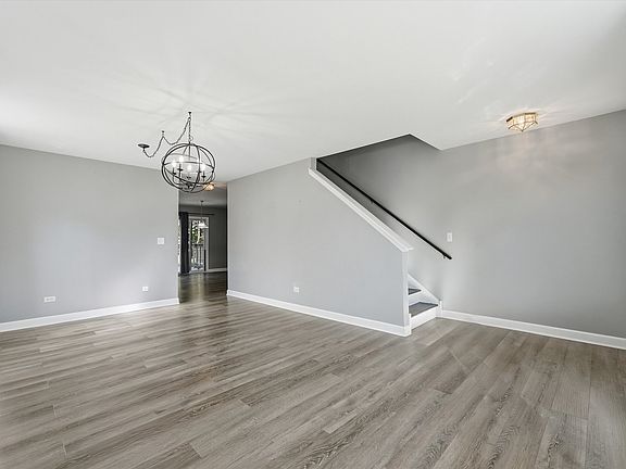 2nd image of 1601 Caton Ridge Dr