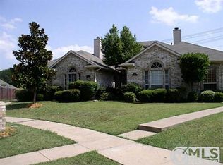2002 Overview Ln, Garland, TX 75044