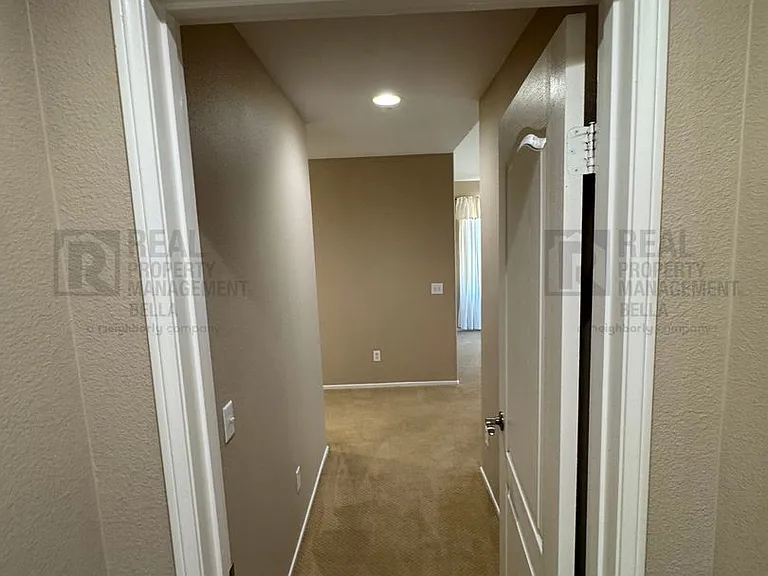 756 Conlon Dr — Photo 45