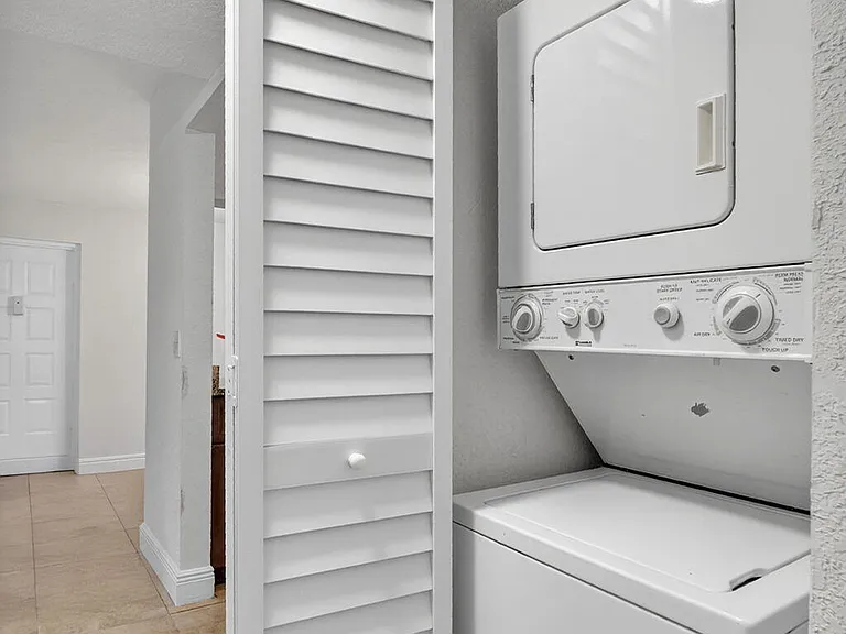 208 Foxtail Dr #B2 — Photo 27