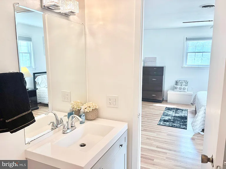104 Nautilus Dr — Photo 15