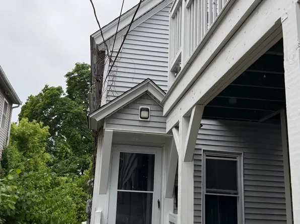 (undisclosed Address), Lowell, MA 01850