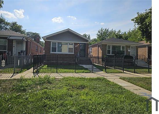 2nd image of 12106 S Indiana Ave