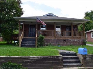 102 Gibbs St, Swannanoa, NC 28778