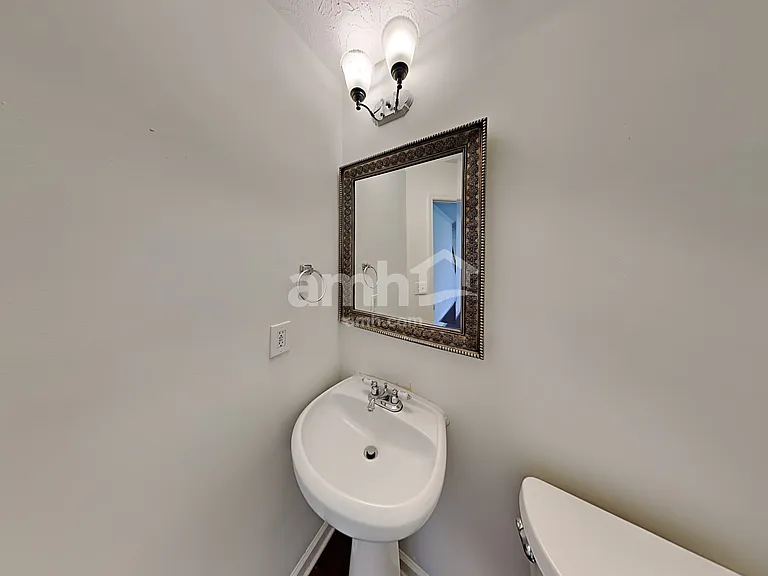 218 Wild Flower Ln — Photo 11