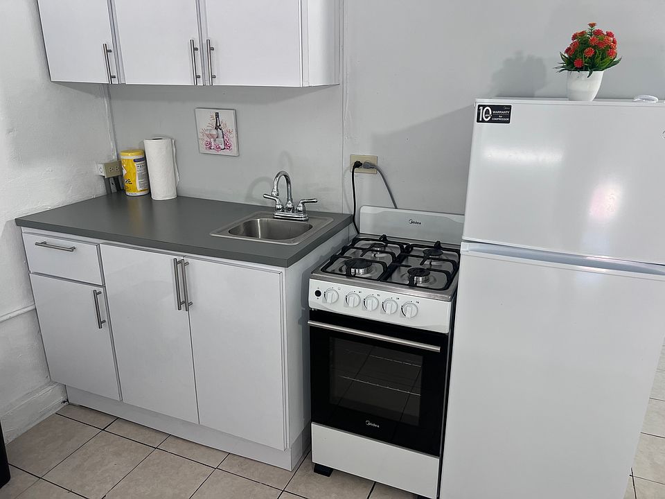 1st image of 70 Calle Cristy #5