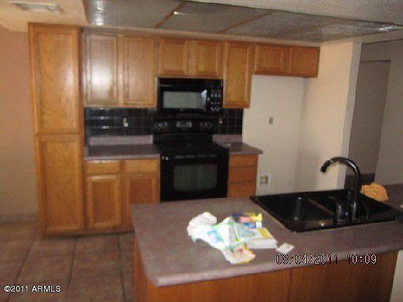 3rd image of 3914 W Villa Theresa Dr