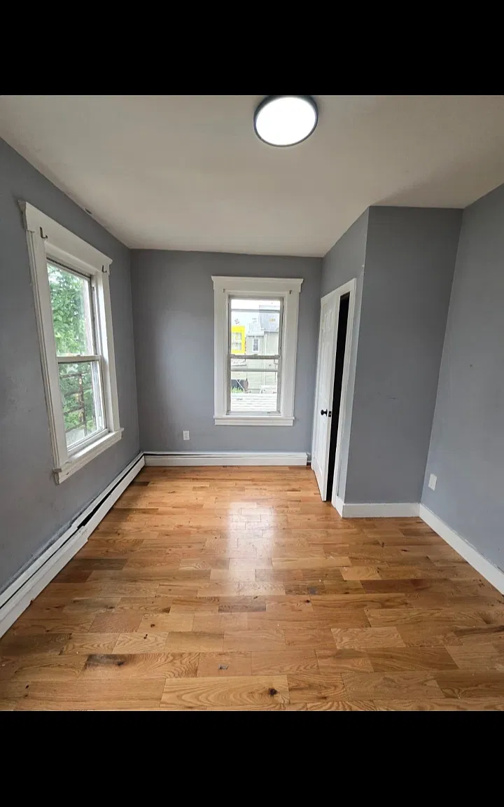 3 bed, $2,300 — Photo 3