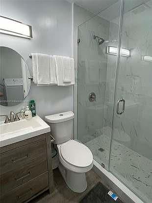 4th image of 5201 SW 28th Ter