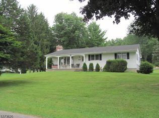 12 Coss Ln, Montague, NJ 07827