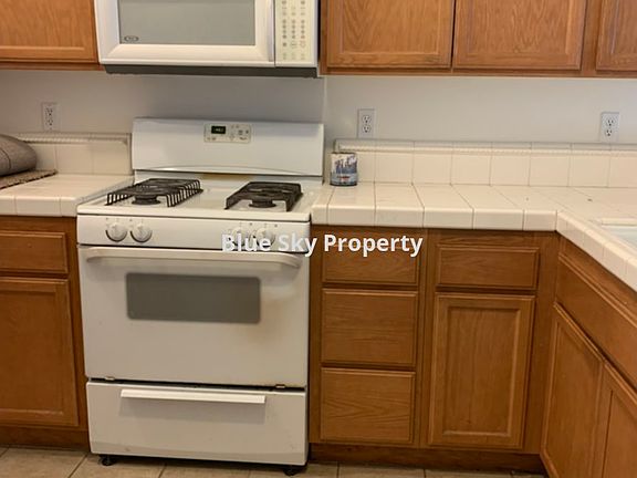 2nd image of 601 Central Ave