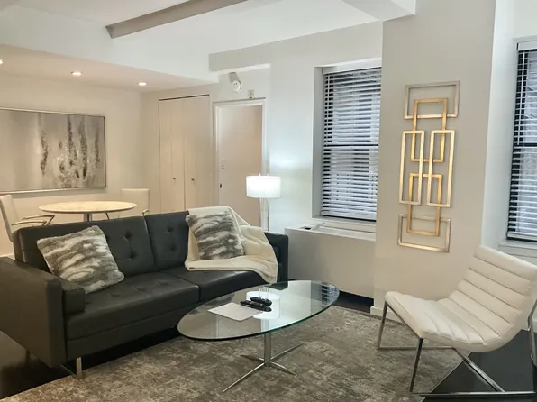 150 West 51st Street image 1 of 7