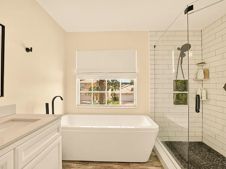 7630 Topiary Ave — Photo 28