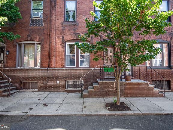 2nd image of 2413 S Woodstock St