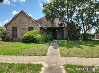 1566 Lake Ct, Zachary, LA 70791