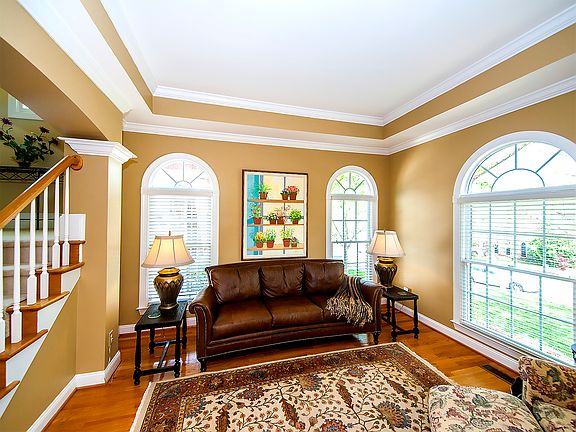 4th image of 2115 Tara Pines Ct