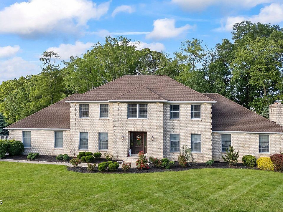21 Windswept Lane, Freehold, NJ 07728 | Zillow