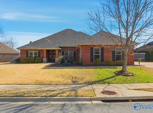 63 Walnut Cove Blvd SW, Huntsville, AL 35824