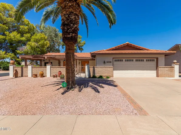 930 LEISURE WORLD --, Mesa, AZ 85206