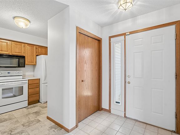 4th image of 2680 Pheasant Ridge Ct