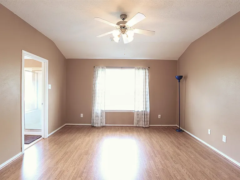 17511 Bering Bridge Ln — Photo 7