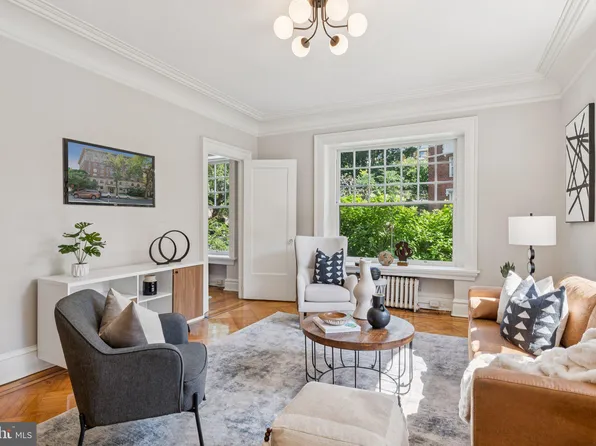 2039 New Hampshire Ave NW #104, Washington, DC 20009