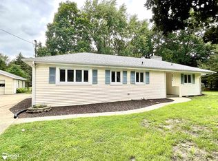 5415 Brookwood Dr, Burton, MI 48509