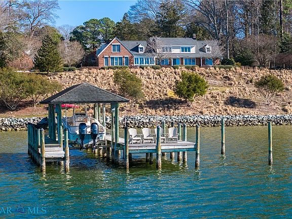 5th image of 979 Twiggs Ferry Rd