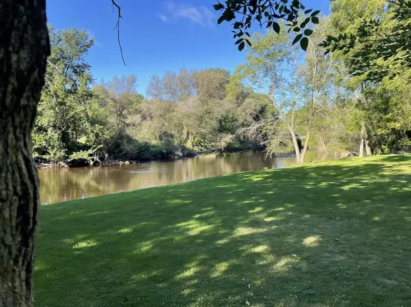 1507 East Washington STREET, West Bend, WI 53095