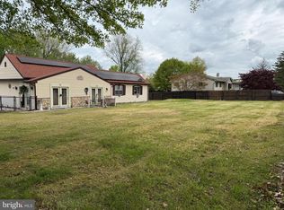 305 Lincoln Ave, Maple Shade, NJ 08052