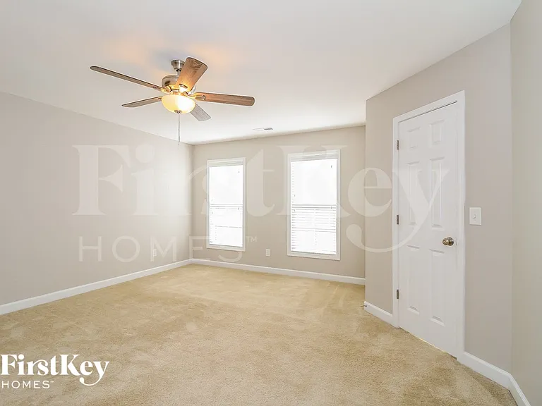 1647 Crestlawn Trl — Photo 8
