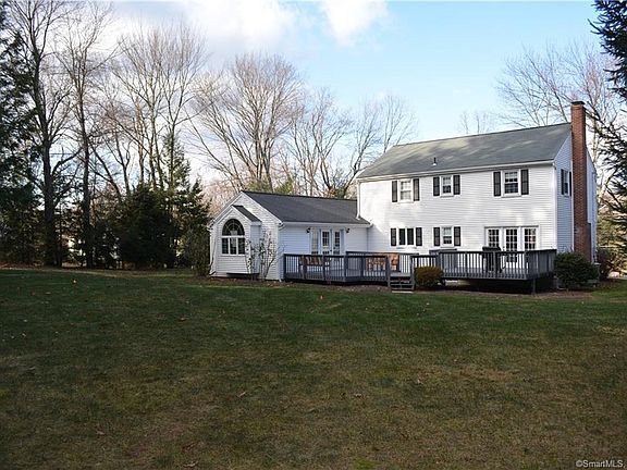 4th image of 58 Deepwood Dr