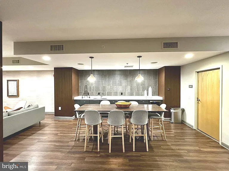 400 Massachusetts Ave NW #1009 — Photo 27